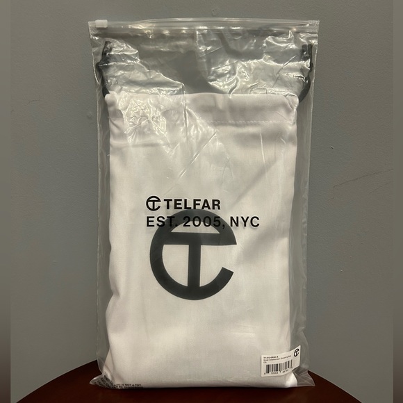 BNWT TELFAR Small Greenscreen (Green) Shopping Bag. - Picture 4 of 5